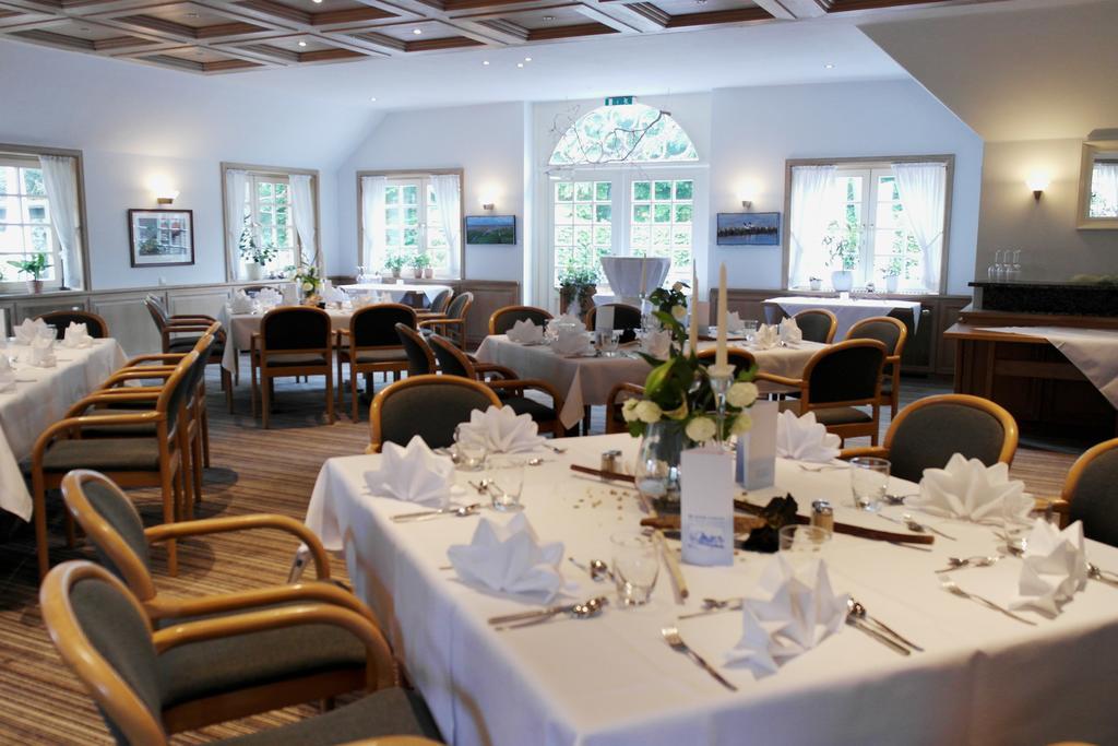 Hotel Blauer Fasan Wiesmoor Esterno foto