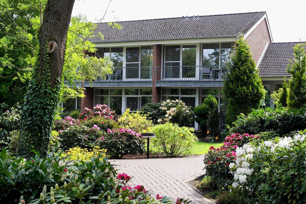 Hotel Blauer Fasan Wiesmoor Esterno foto